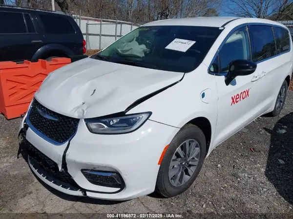 2C4RC1S72RR164299 2024 CHRYSLER PACIFICA - Image 2