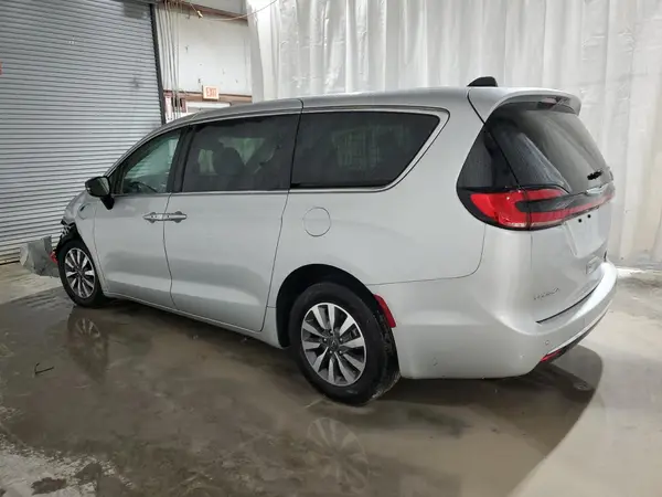 2C4RC1S72RR188280 2024 CHRYSLER PACIFICA - Image 2