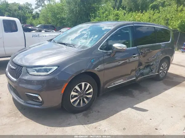 2C4RC1S73NR148123 2022 CHRYSLER PACIFICA - Image 2