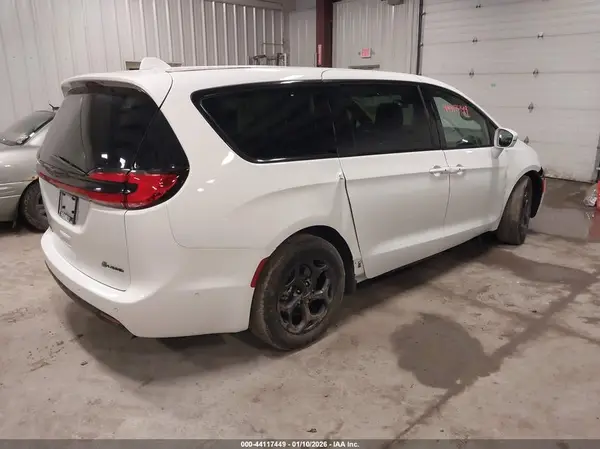 2022 CHRYSLER PACIFICA IAAI lot 44117449 auction photo 4