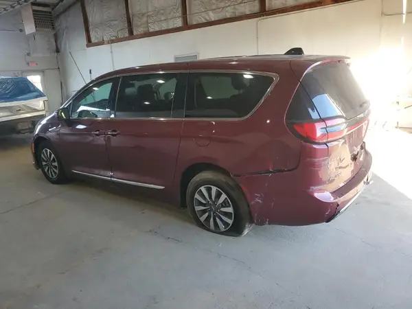 2C4RC1S73PR543227 2023 CHRYSLER PACIFICA - Image 2