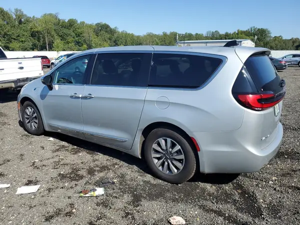 2C4RC1S73PR592377 2023 CHRYSLER PACIFICA - Image 2