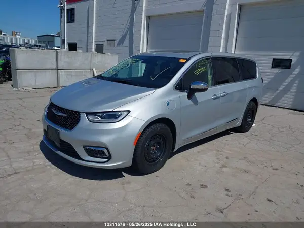 2C4RC1S73PR595814 2023 CHRYSLER PACIFICA - Image 2