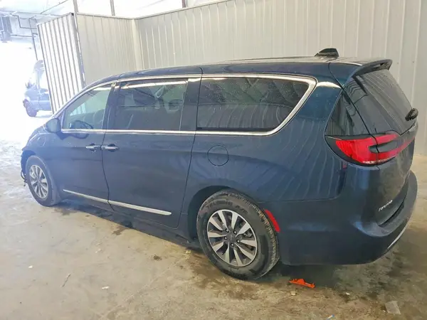 2C4RC1S73PR632392 2023 CHRYSLER PACIFICA - Image 2