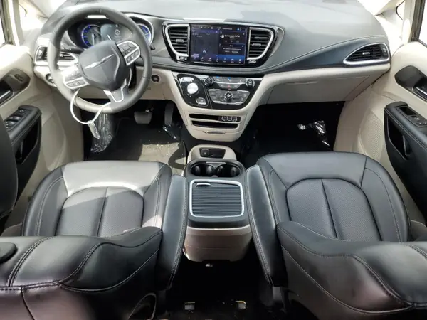 2C4RC1S73RR102846 2024 CHRYSLER PACIFICA - Image 8