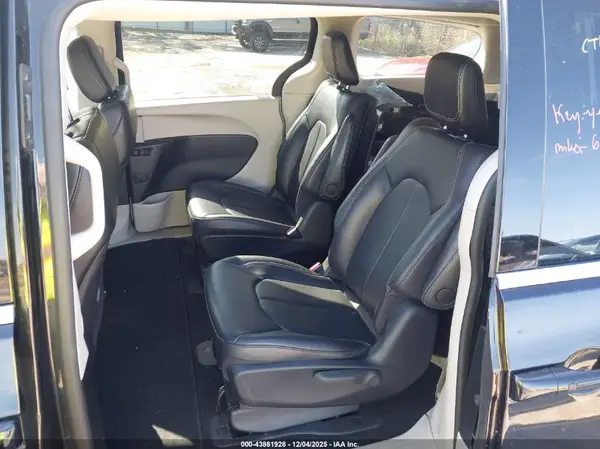 2C4RC1S73RR137645 2024 CHRYSLER PACIFICA - Image 8