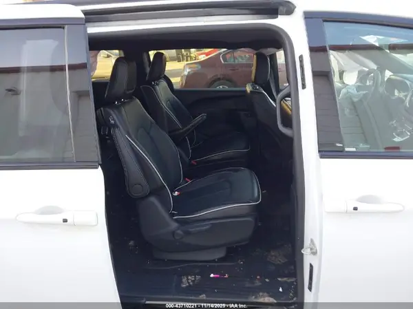 2C4RC1S73RR144885 2024 CHRYSLER PACIFICA - Image 8