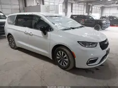 2C4RC1S73RR169141 2024 CHRYSLER PACIFICA