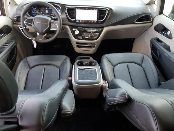 2C4RC1S73RR181368 2024 CHRYSLER PACIFICA - Image 8