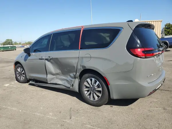 2C4RC1S73SR550154 2025 CHRYSLER PACIFICA - Image 2