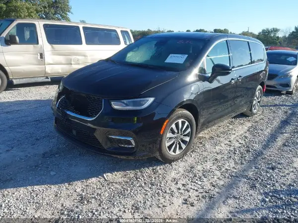 2C4RC1S73SR580691 2025 CHRYSLER PACIFICA - Image 2