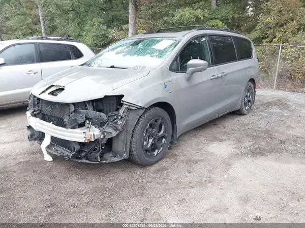 2C4RC1S74MR517814 2021 CHRYSLER PACIFICA - Image 2