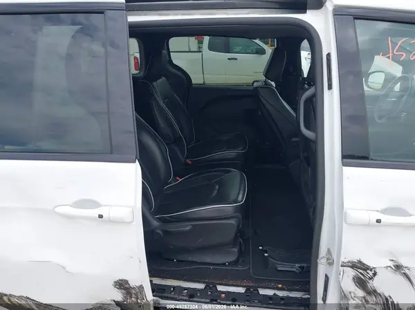2C4RC1S74PR503013 2023 CHRYSLER PACIFICA - Image 8