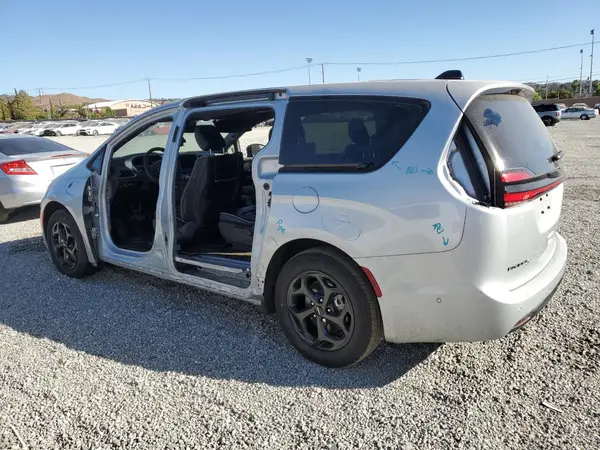 2C4RC1S74PR565415 2023 CHRYSLER PACIFICA - Image 2