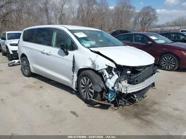 2C4RC1S74RR118215 2024 CHRYSLER PACIFICA - Image 1