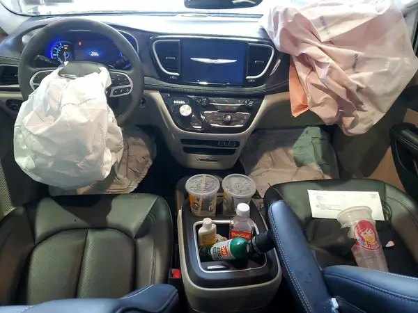 2C4RC1S74RR134477 2024 CHRYSLER PACIFICA - Image 8