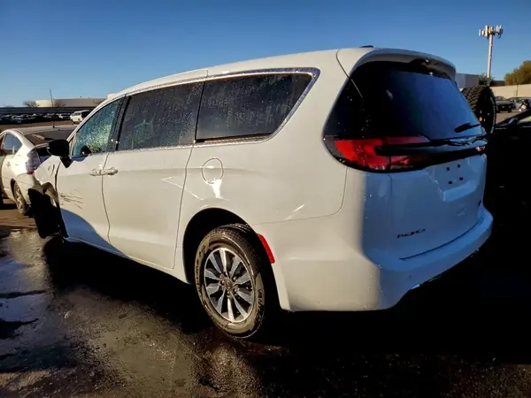 2C4RC1S74RR150422 2024 CHRYSLER PACIFICA - Image 2