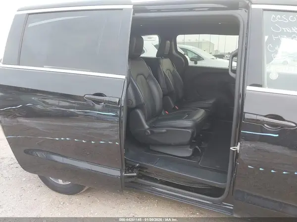 2C4RC1S74SR575810 2025 CHRYSLER PACIFICA - Image 8