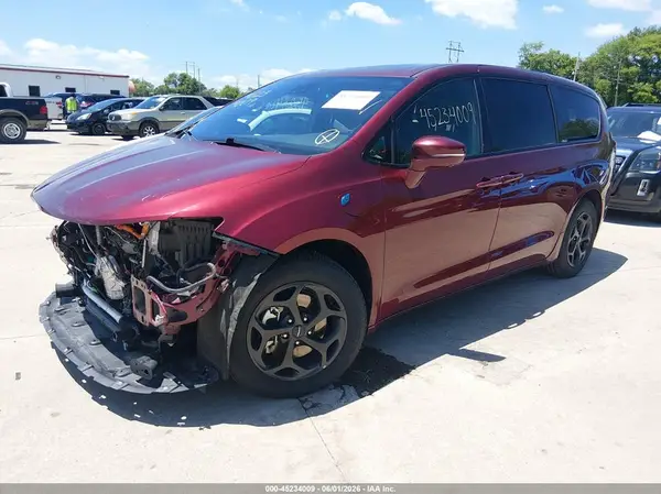2C4RC1S75NR137138 2022 CHRYSLER PACIFICA - Image 2