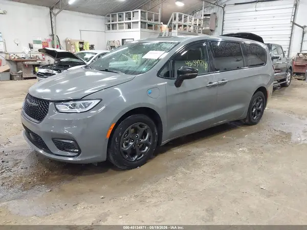 2C4RC1S75PR547358 2023 CHRYSLER PACIFICA - Image 2