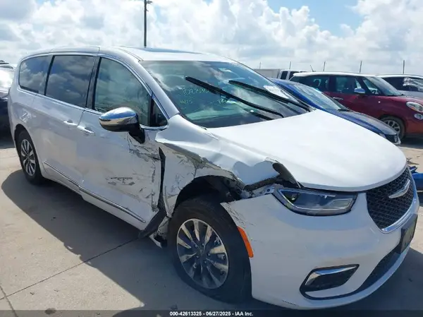 2C4RC1S75PR559106 2023 CHRYSLER PACIFICA - Image 1