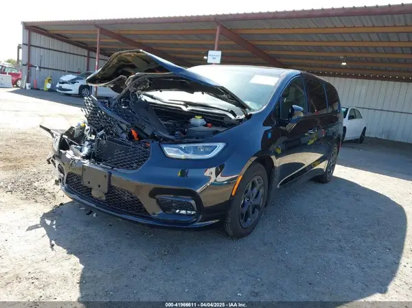 2C4RC1S75PR562880 2023 CHRYSLER PACIFICA - Image 2