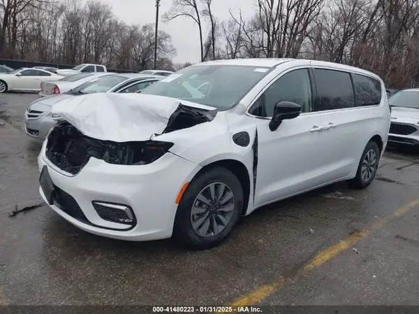 2C4RC1S75RR117851 2024 CHRYSLER PACIFICA - Image 2
