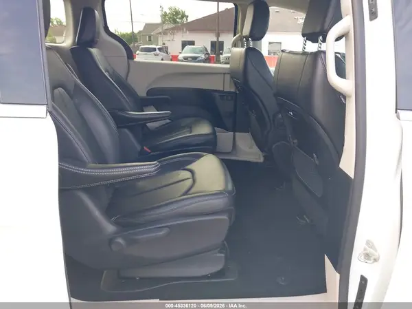 2C4RC1S75RR118272 2024 CHRYSLER PACIFICA - Image 8