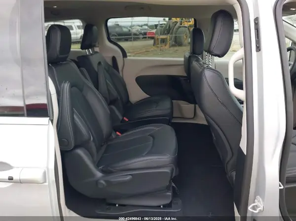 2C4RC1S75RR156715 2024 CHRYSLER PACIFICA - Image 8