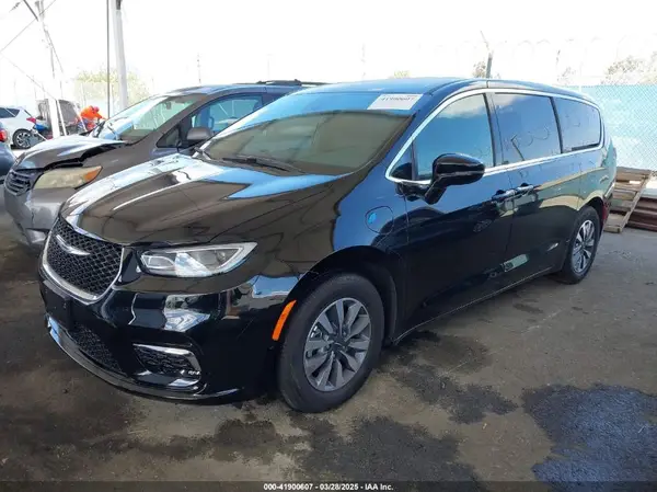 2C4RC1S75SR502350 2025 CHRYSLER PACIFICA - Image 2