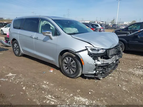 2C4RC1S76NR129842 2022 CHRYSLER PACIFICA - Image 1