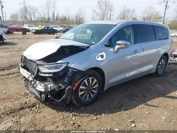 2C4RC1S76NR129842 2022 CHRYSLER PACIFICA - Image 2