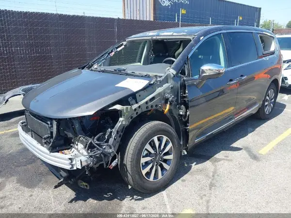 2C4RC1S76NR135530 2022 CHRYSLER PACIFICA - Image 2