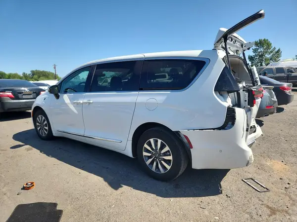 2C4RC1S76PR599288 2023 CHRYSLER PACIFICA - Image 2