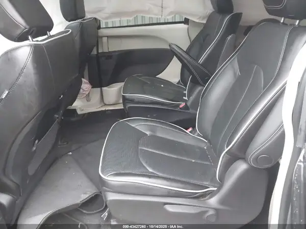 2C4RC1S76PR599596 2023 CHRYSLER PACIFICA - Image 8