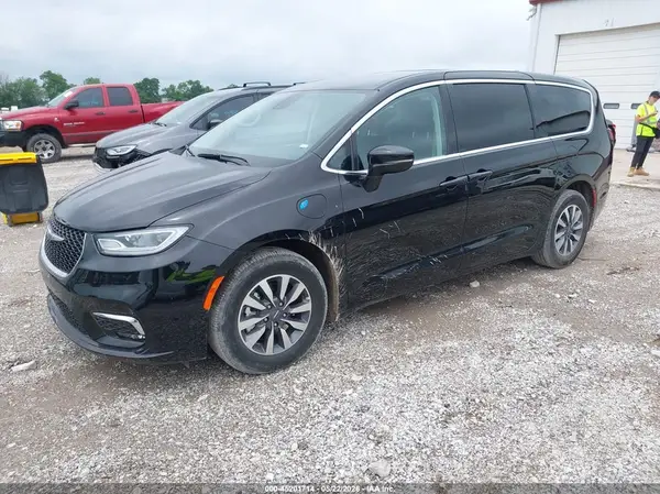 2C4RC1S76RR134626 2024 CHRYSLER PACIFICA - Image 2