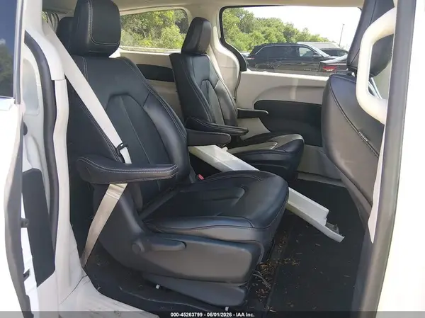 2C4RC1S76RR153502 2024 CHRYSLER PACIFICA - Image 8