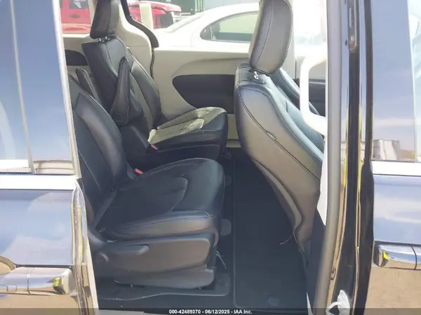 2C4RC1S76RR177928 2024 CHRYSLER PACIFICA - Image 8