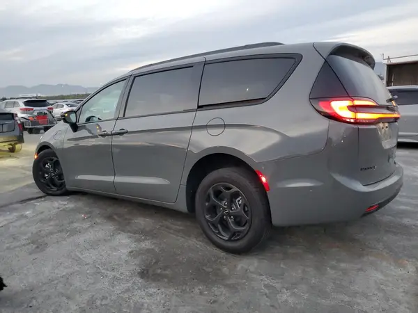 2C4RC1S76SR536443 2025 CHRYSLER PACIFICA - Image 2