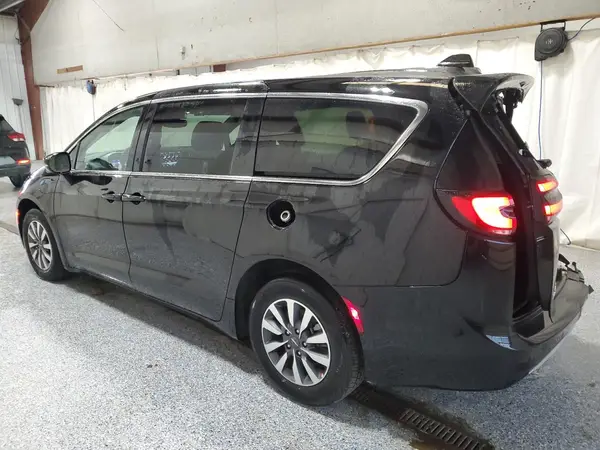 2C4RC1S76SR565201 2025 CHRYSLER PACIFICA - Image 2