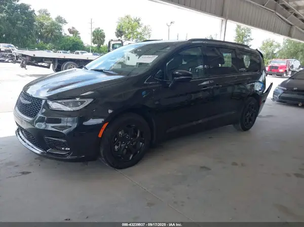 2C4RC1S77RR104051 2024 CHRYSLER PACIFICA - Image 2