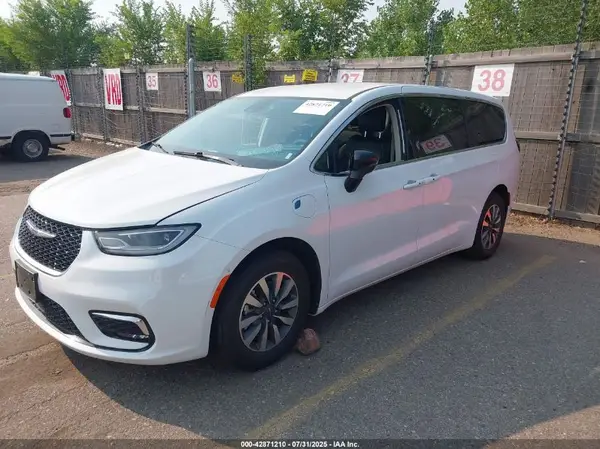 2C4RC1S77RR115034 2024 CHRYSLER PACIFICA - Image 2