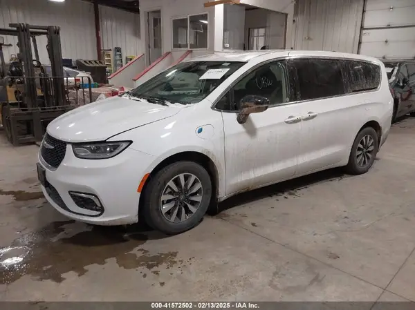 2C4RC1S77RR123716 2024 CHRYSLER PACIFICA - Image 2