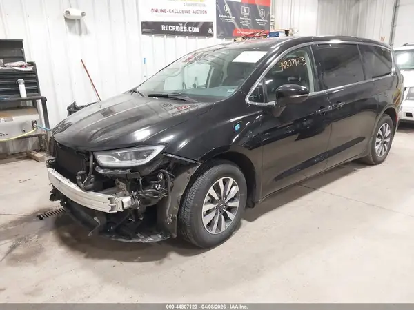 2C4RC1S77RR188467 2024 CHRYSLER PACIFICA - Image 2