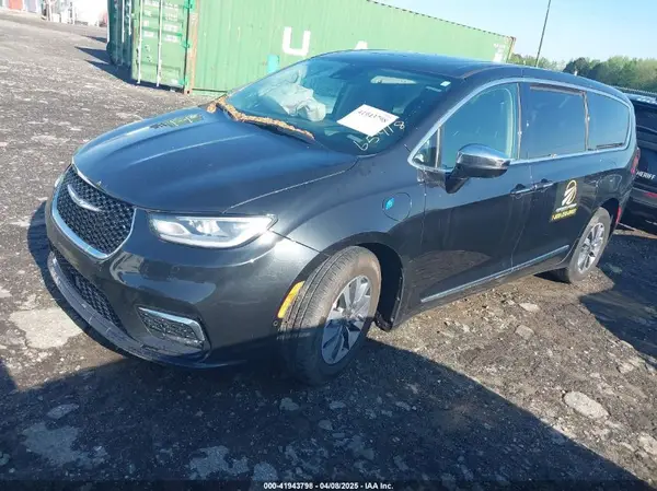 2C4RC1S78NR165418 2022 CHRYSLER PACIFICA - Image 2
