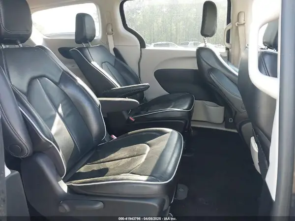 2C4RC1S78NR165418 2022 CHRYSLER PACIFICA - Image 8