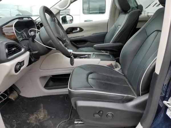 2023 CHRYSLER PACIFICA COPART lot 69091025 auction photo 7
