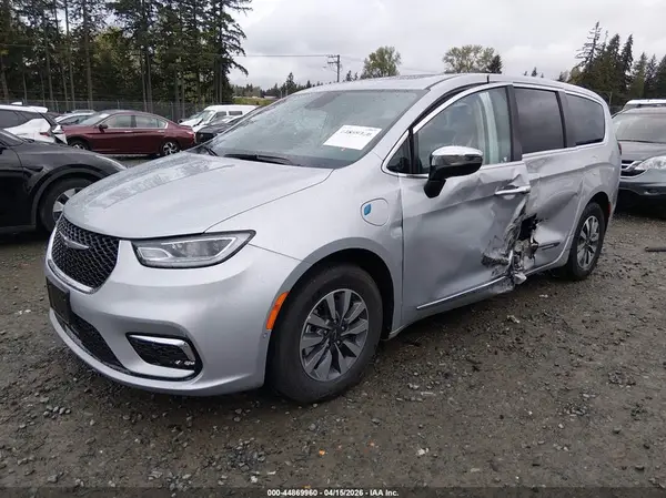 2C4RC1S78PR614776 2023 CHRYSLER PACIFICA - Image 2