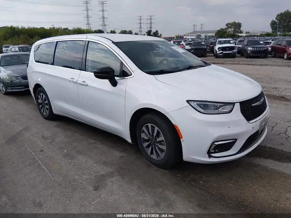 2C4RC1S78RR121831 2024 CHRYSLER PACIFICA - Image 1