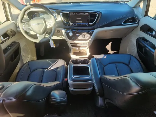 2C4RC1S78RR130576 2024 CHRYSLER PACIFICA - Image 8